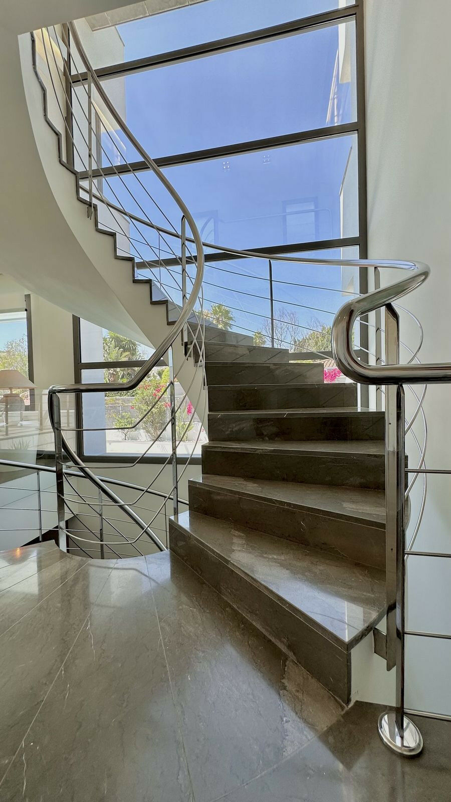 Detached Villa Nagüeles Málaga - image 11