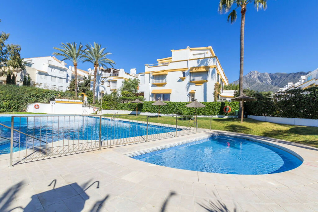 Townhouse Marbella Málaga - image 12