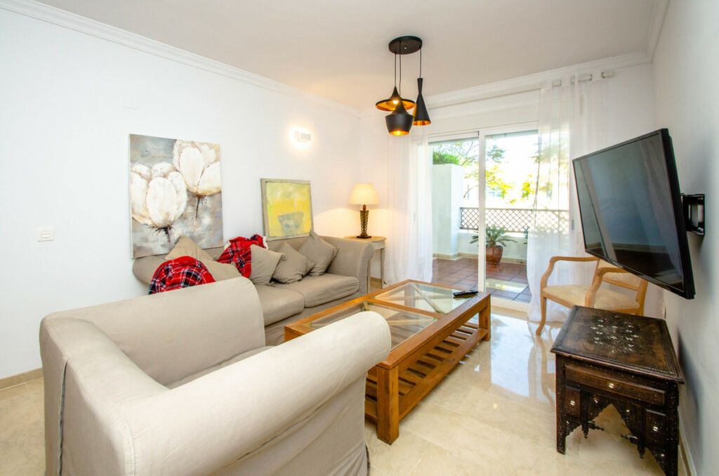 Middle Floor Apartment Puerto Banús Málaga - image 14