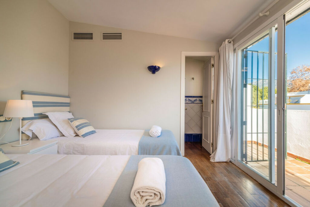 Townhouse Marbella Málaga - image 14