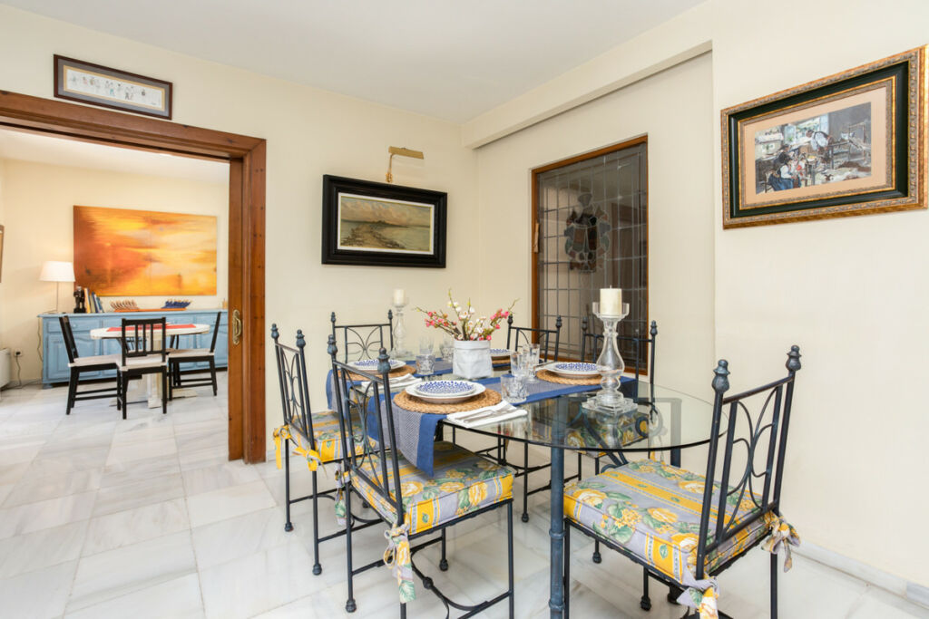 Detached Villa Marbella Málaga - image 14