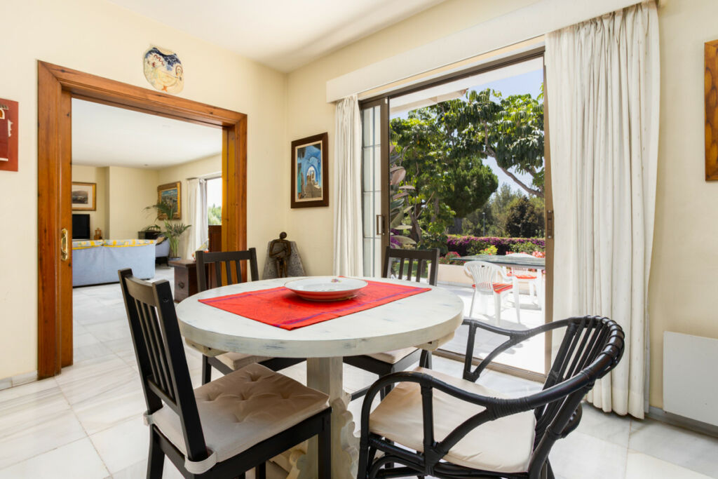 Detached Villa Marbella Málaga - image 15