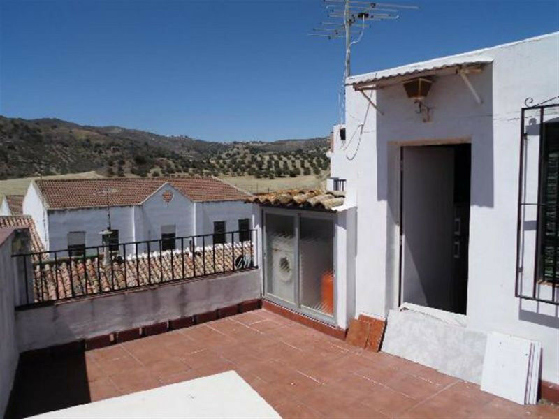 Semi-Detached House Riogordo Málaga - image 16