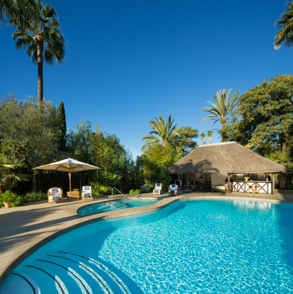 Detached Villa Sierra Blanca Málaga - image 2