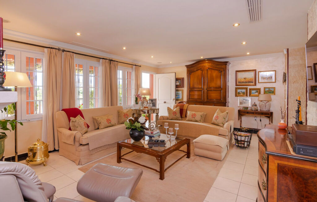 Detached Villa La Cala de Mijas Málaga - image 20