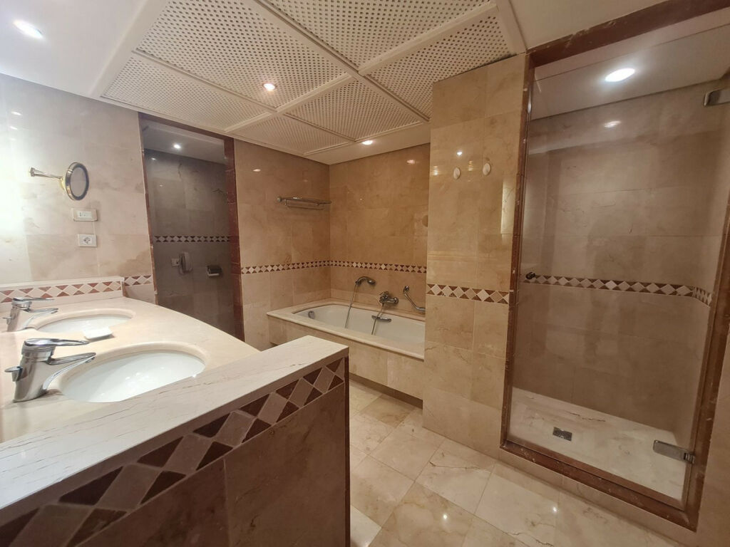 Middle Floor Apartment Estepona Málaga - image 20