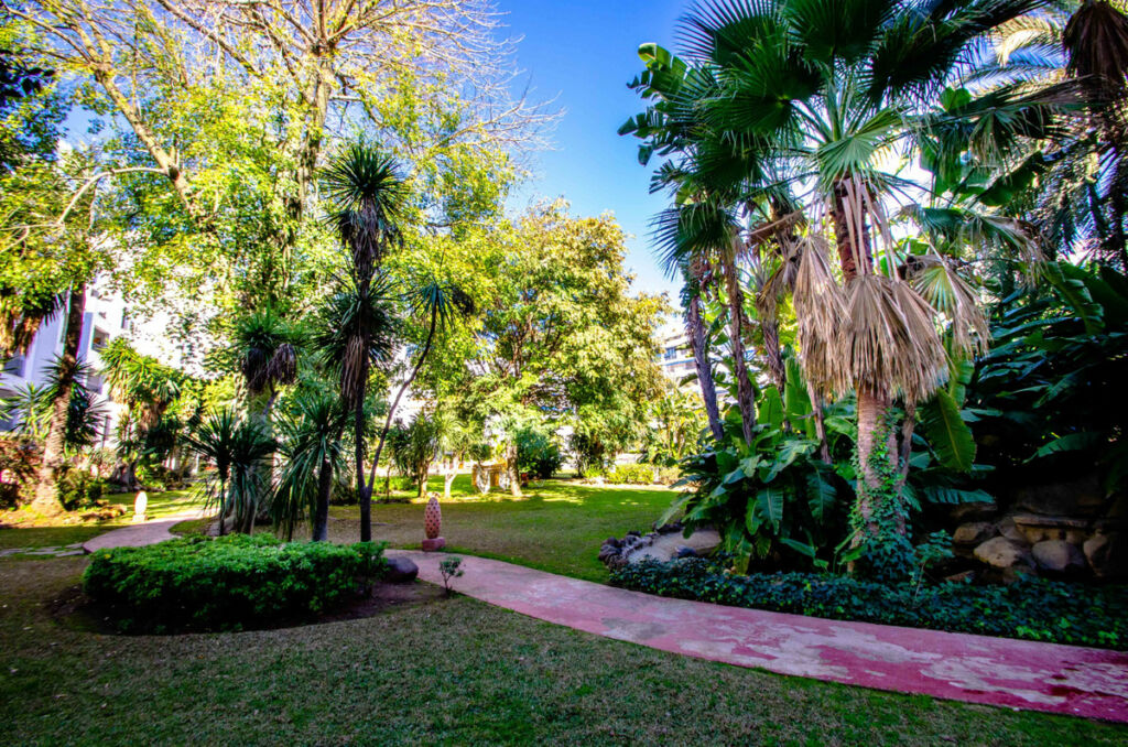 Middle Floor Apartment Puerto Banús Málaga - image 22