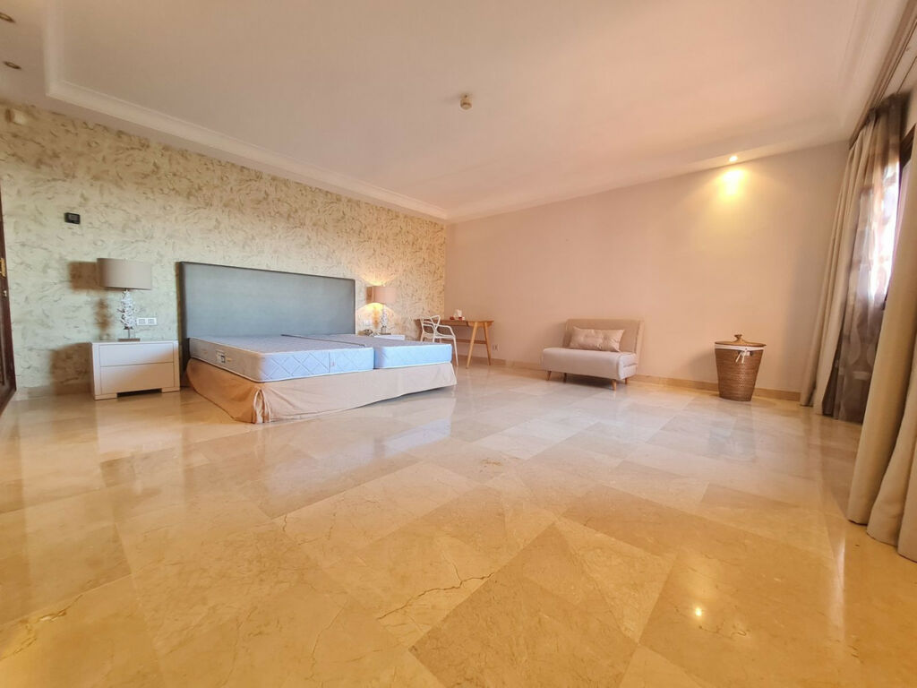Middle Floor Apartment Estepona Málaga - image 22