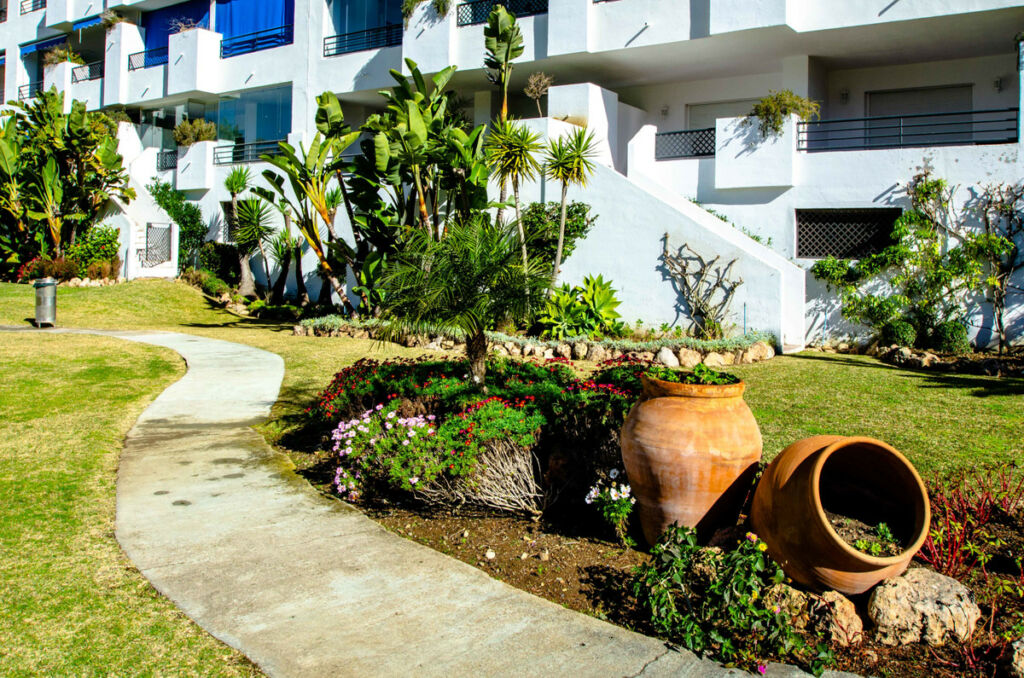 Middle Floor Apartment Puerto Banús Málaga - image 24