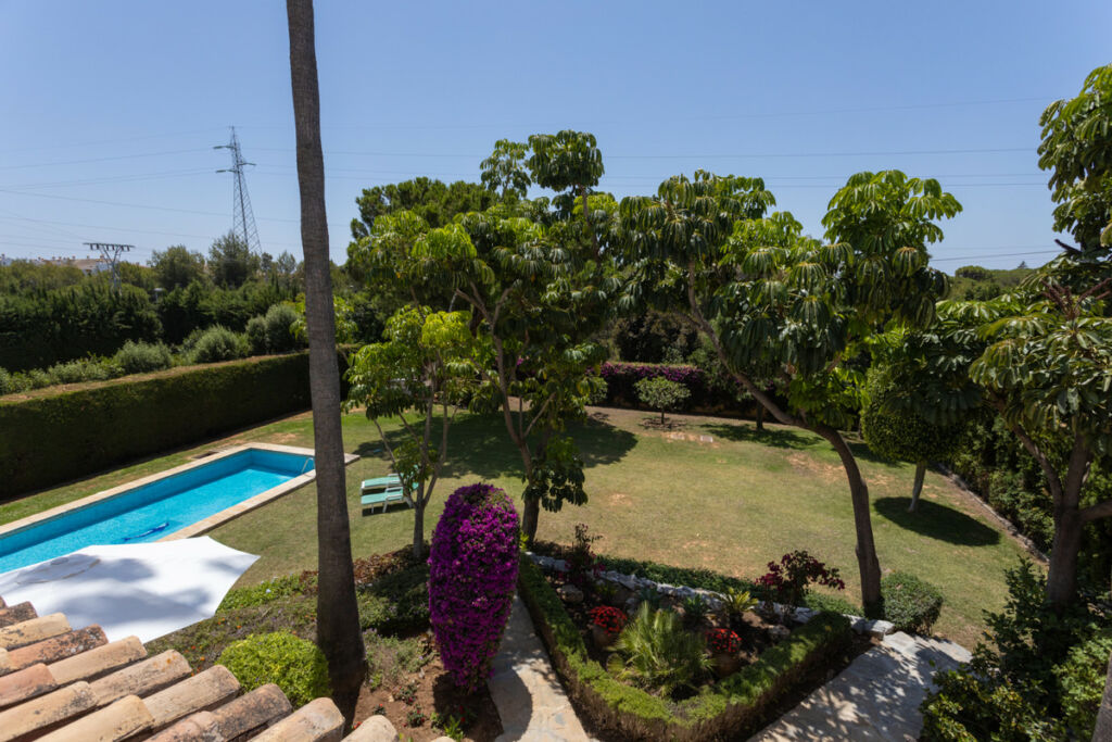 Detached Villa Marbella Málaga - image 25
