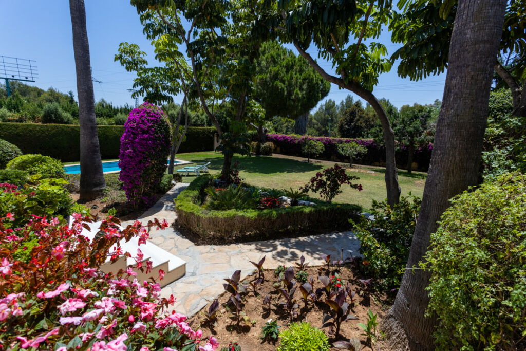 Detached Villa Marbella Málaga - image 27