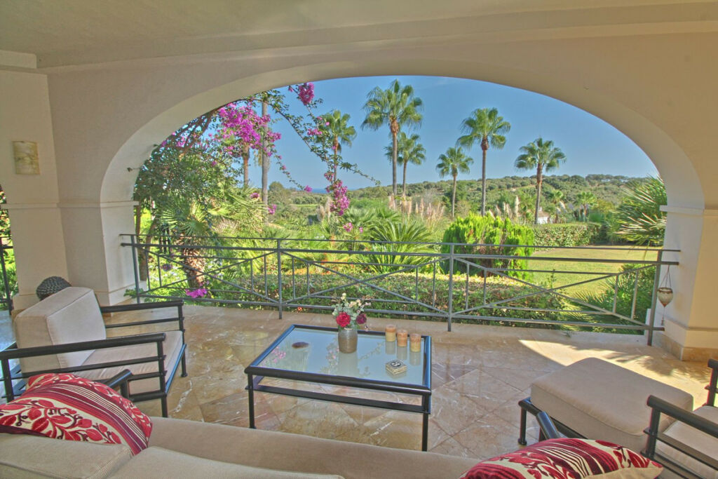 Detached Villa Sotogrande Alto Cádiz - image 31