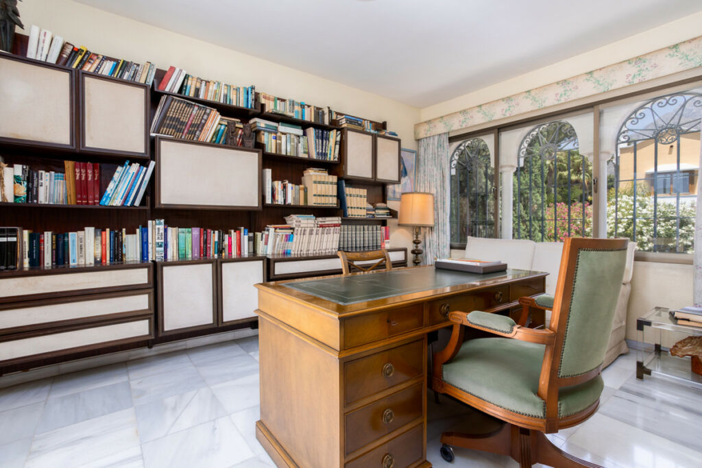 Detached Villa Marbella Málaga - image 34