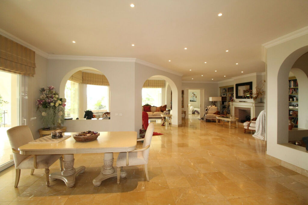 Detached Villa Sotogrande Alto Cádiz - image 36