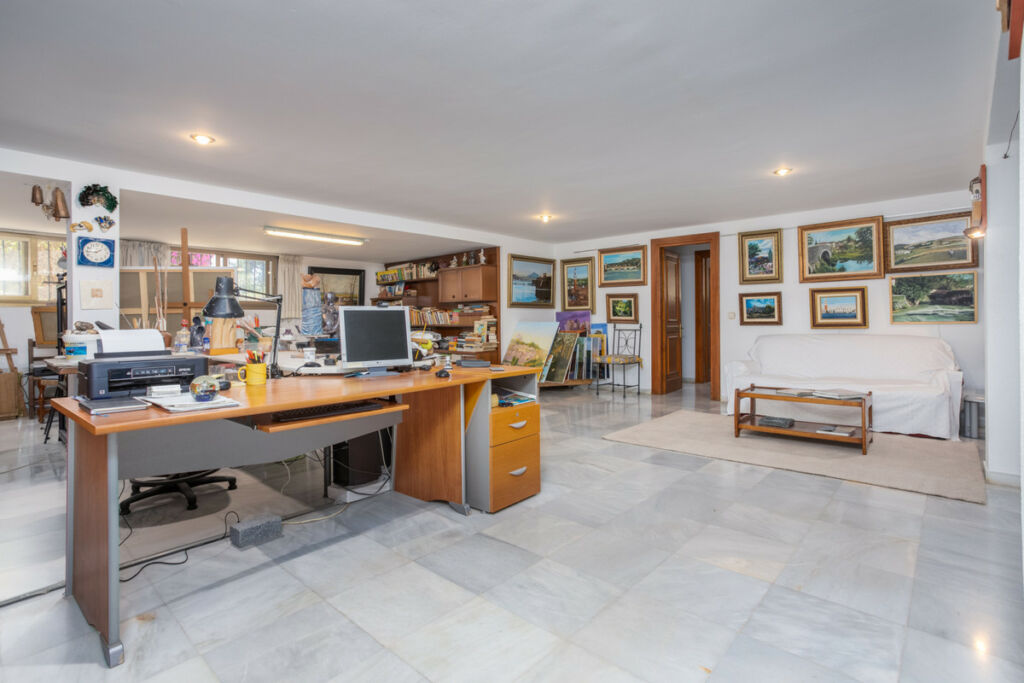 Detached Villa Marbella Málaga - image 39