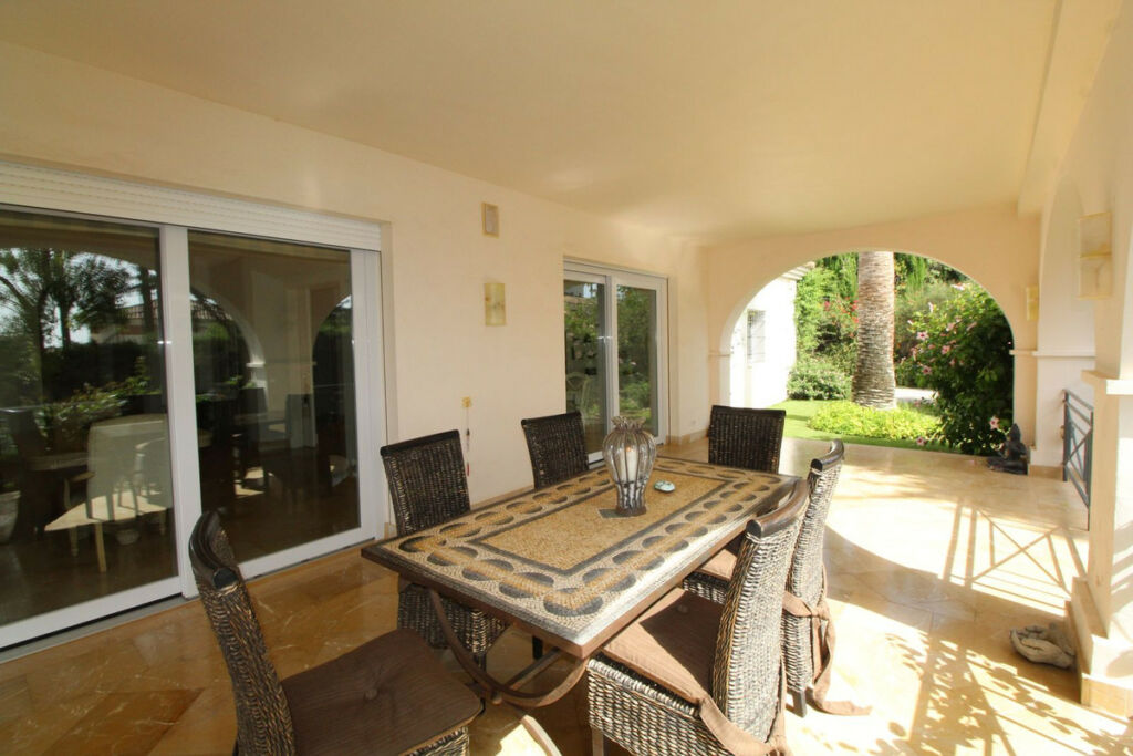 Detached Villa Sotogrande Alto Cádiz - image 39
