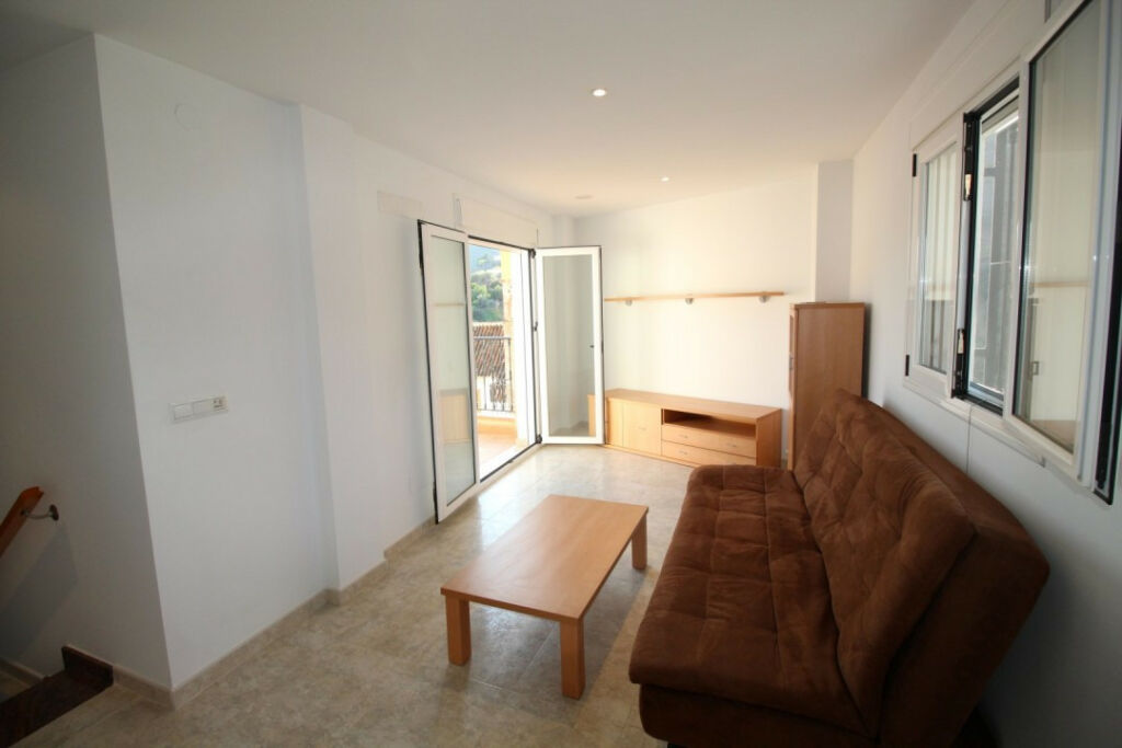 Semi-Detached House Árchez Málaga - image 4