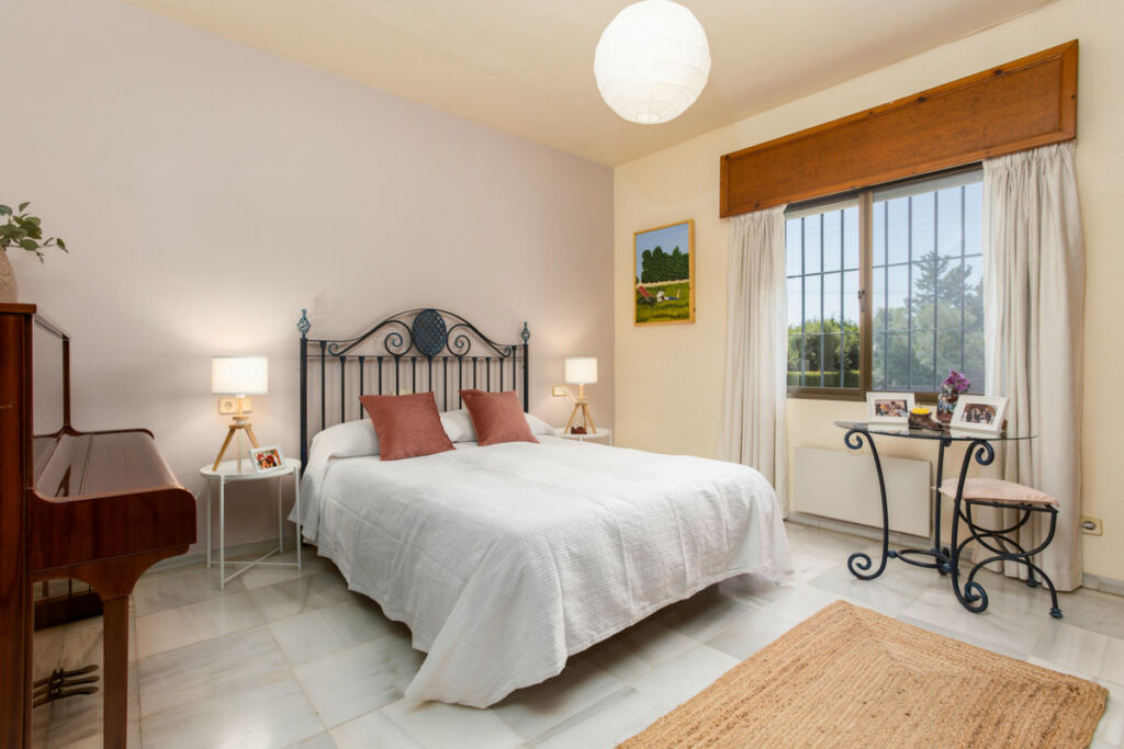 Detached Villa Marbella Málaga - image 4