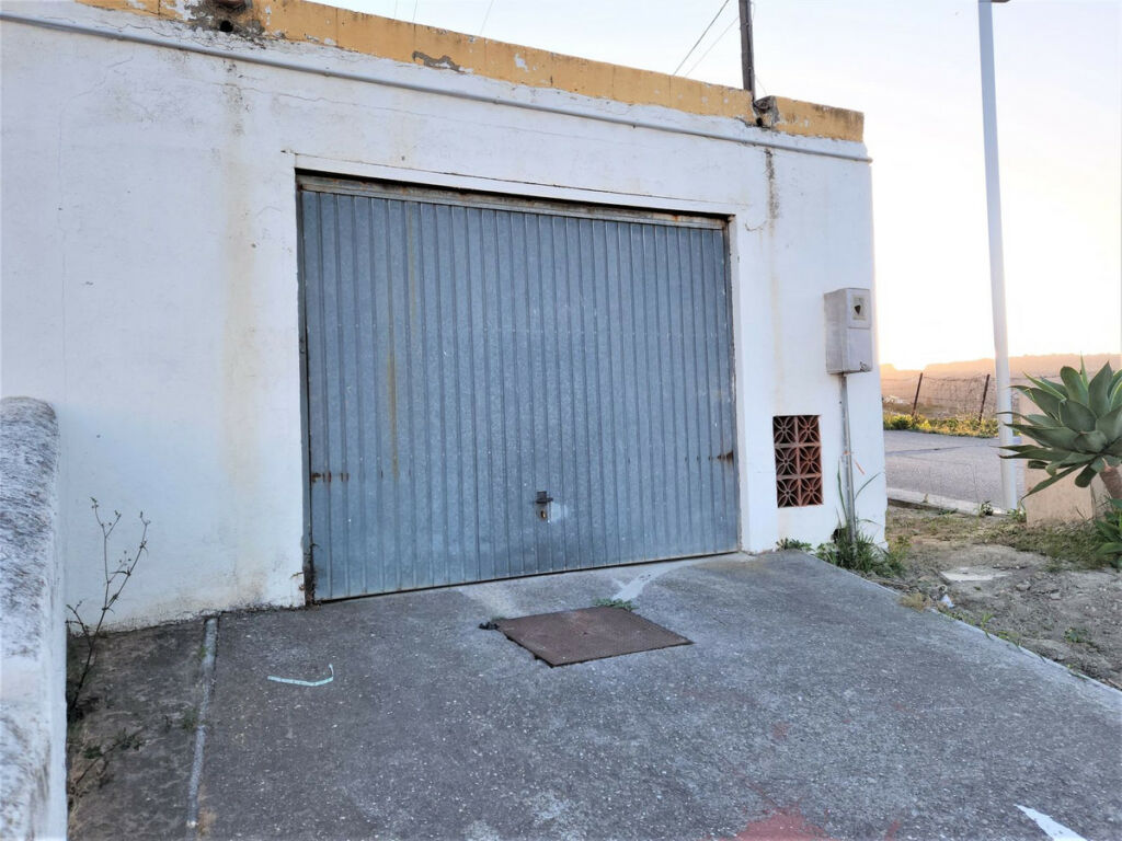 Garage Manilva Málaga - image 4