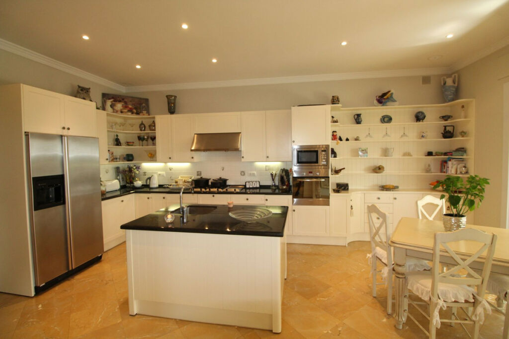 Detached Villa Sotogrande Alto Cádiz - image 40