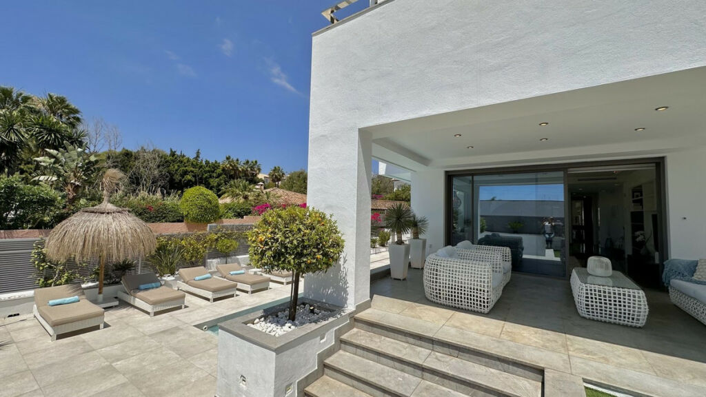 Detached Villa Nagüeles Málaga - image 43