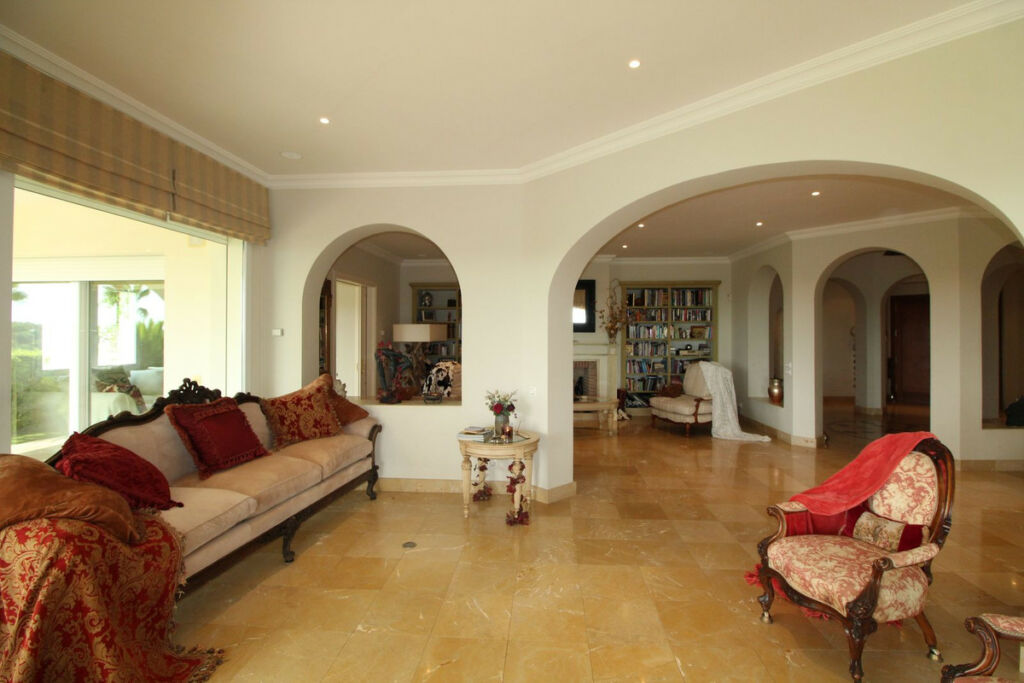Detached Villa Sotogrande Alto Cádiz - image 45