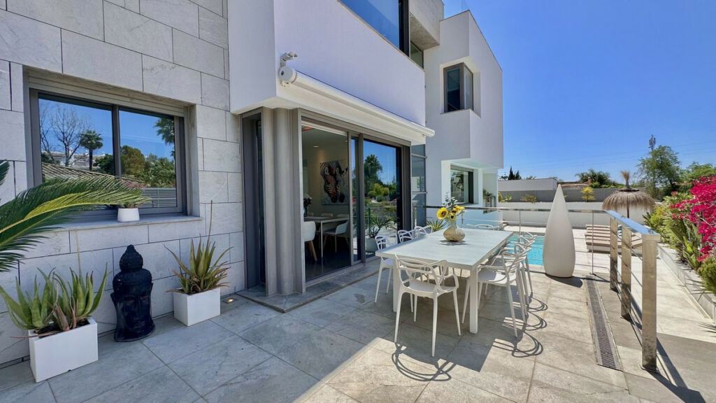 Detached Villa Nagüeles Málaga - image 47