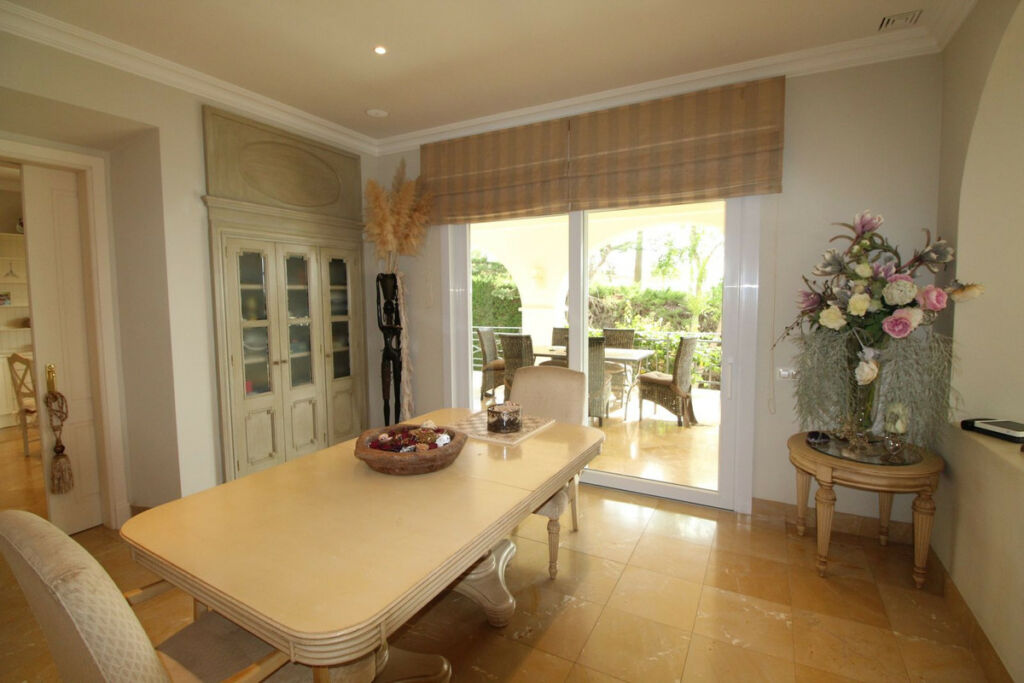 Detached Villa Sotogrande Alto Cádiz - image 48