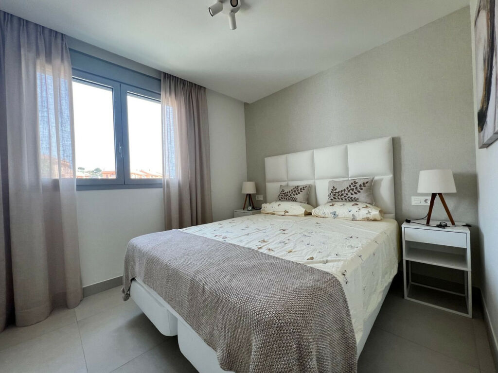 Middle Floor Apartment Calanova Golf Málaga - image 5