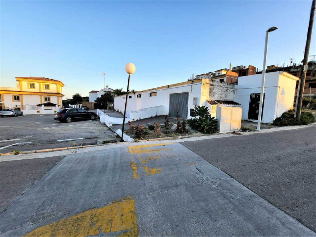 Garage Manilva Málaga - image 5