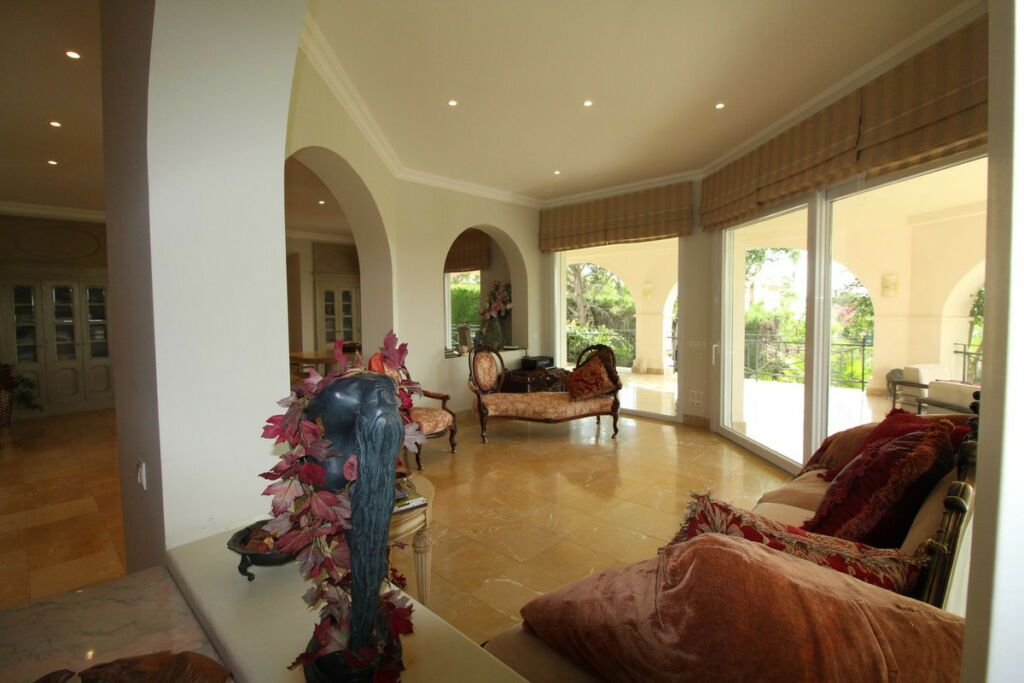 Detached Villa Sotogrande Alto Cádiz - image 50