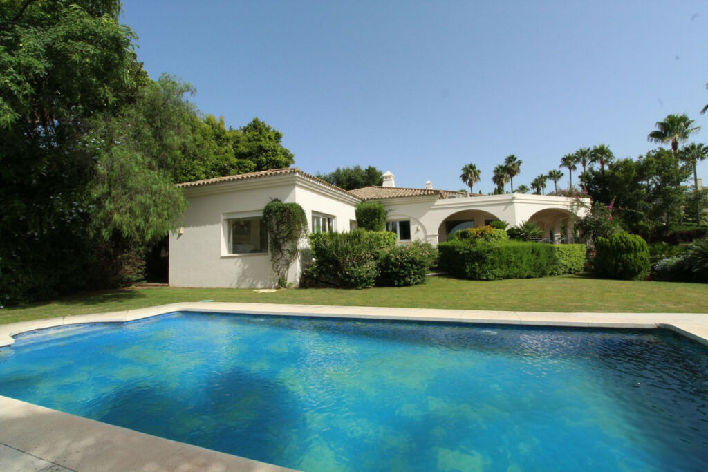 Detached Villa Sotogrande Alto Cádiz - image 59