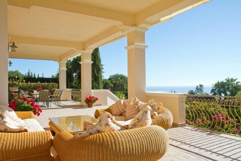 Detached Villa Sierra Blanca Málaga - image 6