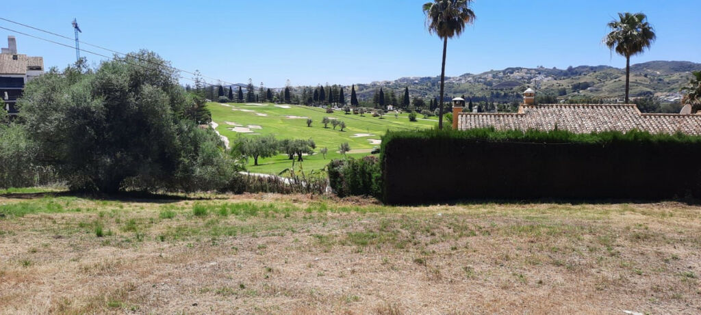 Residential Plot Mijas Golf Málaga - image 8