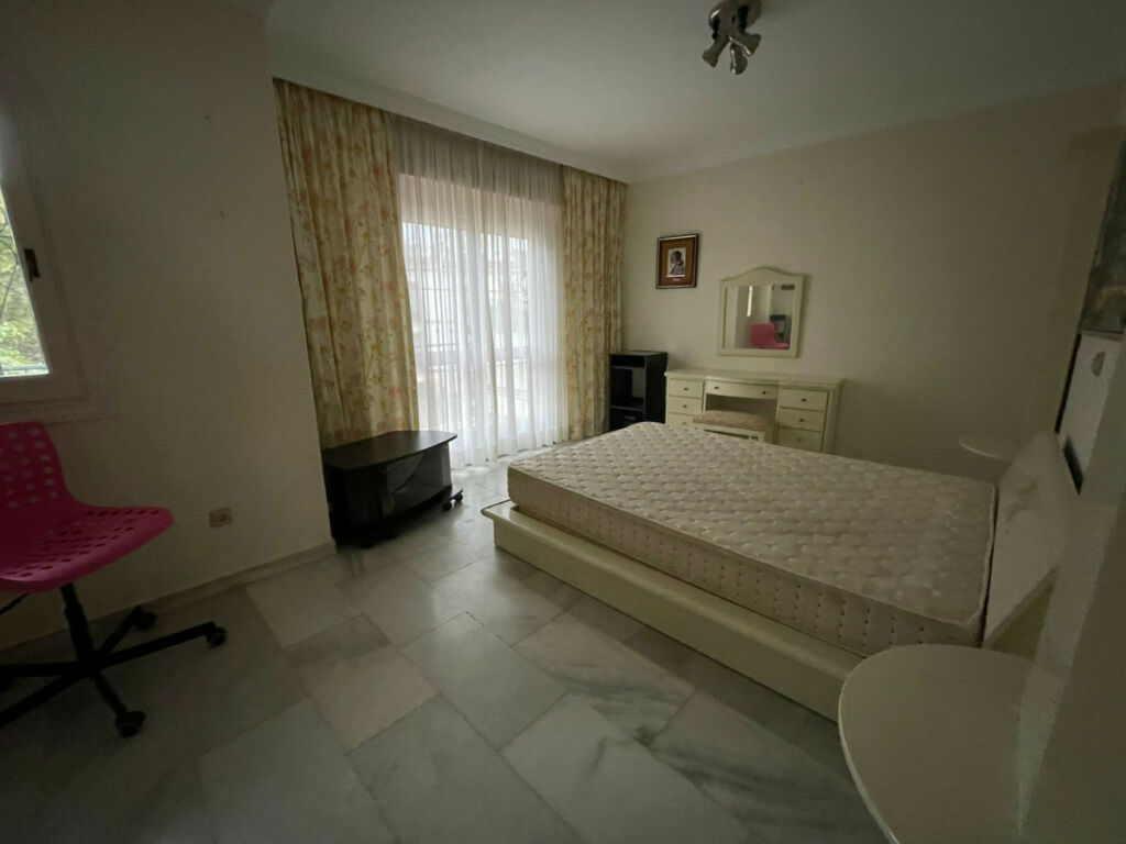 Townhouse Estepona Málaga - image 8