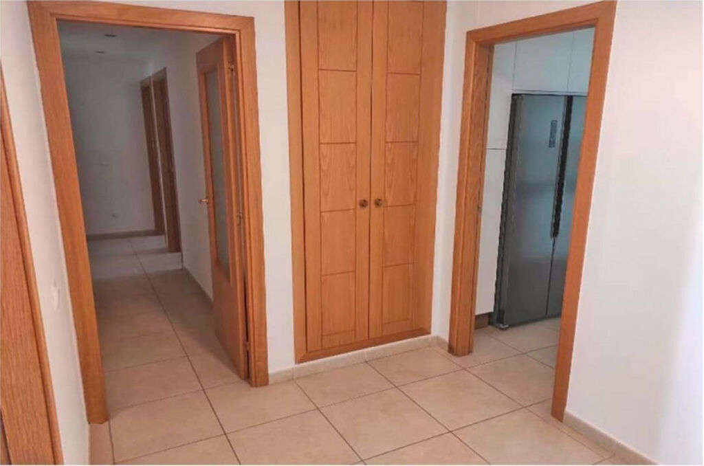 Middle Floor Apartment Nueva Andalucía Málaga - image 14