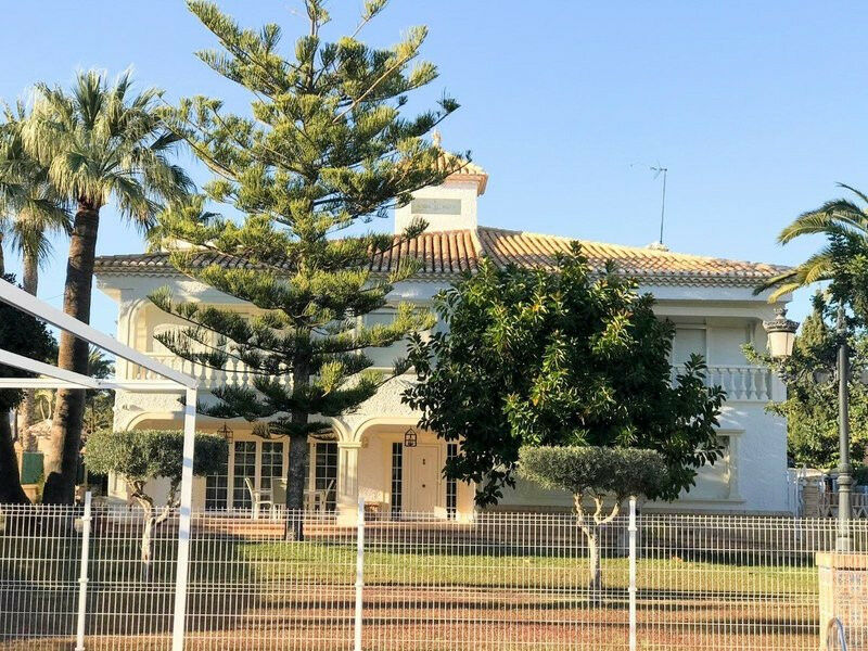 Detached Villa Cabo Roig Alicante