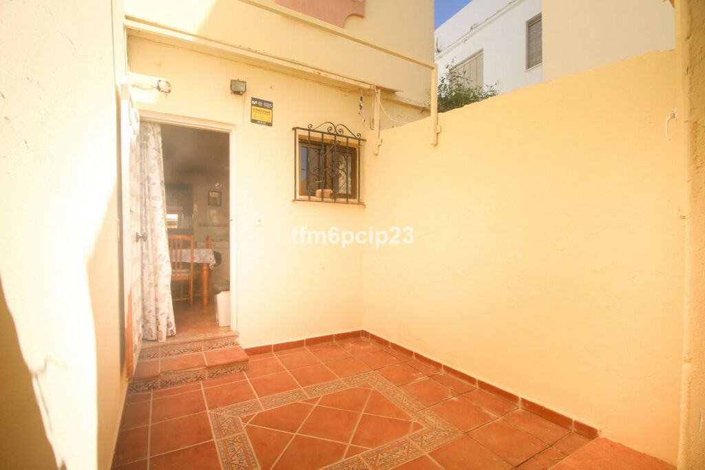 Townhouse Manilva Málaga - image 11