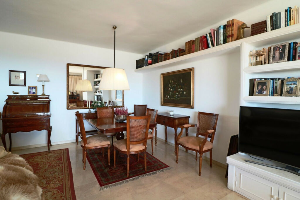 Middle Floor Apartment Marbella Málaga - image 10