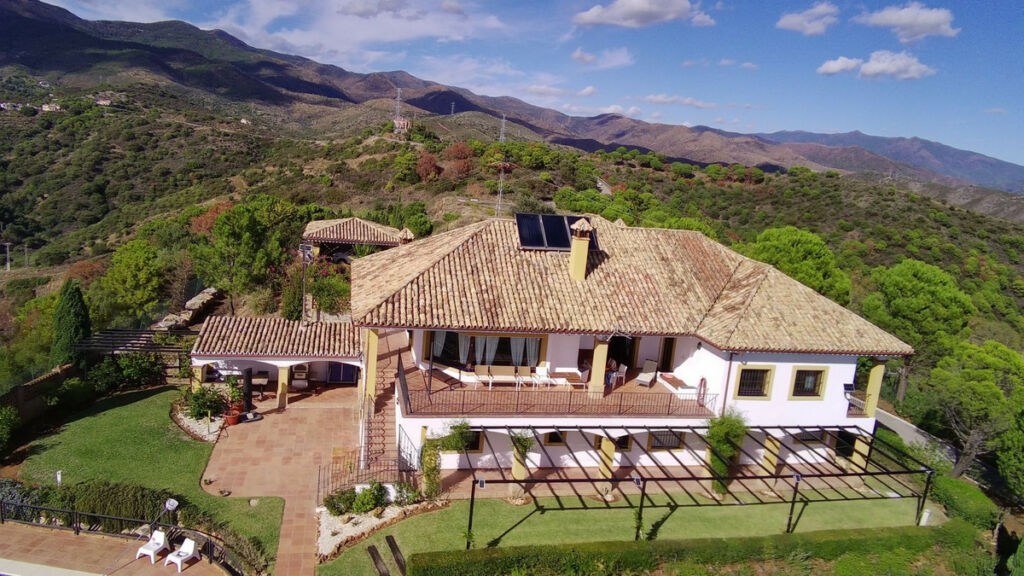 Finca - Cortijo Estepona Málaga - image 11