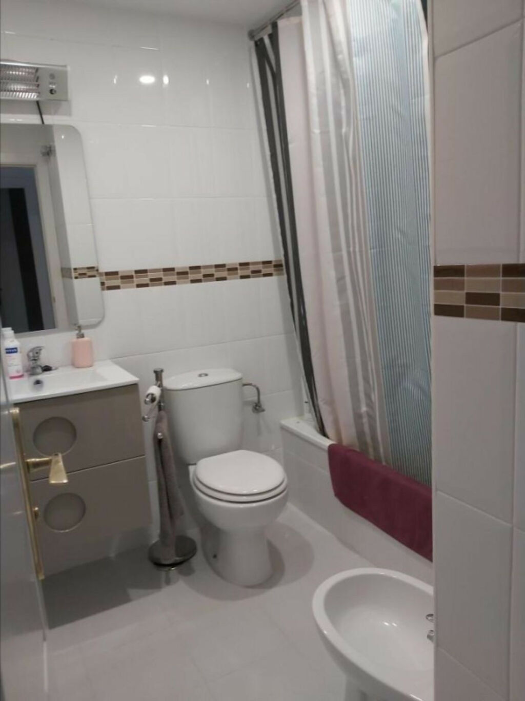 Middle Floor Apartment Doña Julia Málaga - image 11