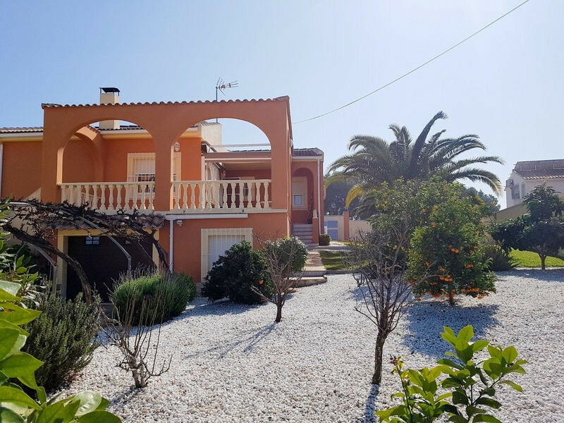 Detached Villa Los Balcones Alicante - image 12