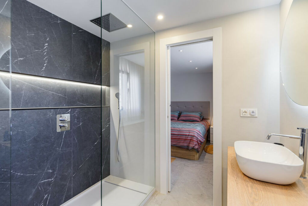 Middle Floor Apartment Marbella Málaga - image 12