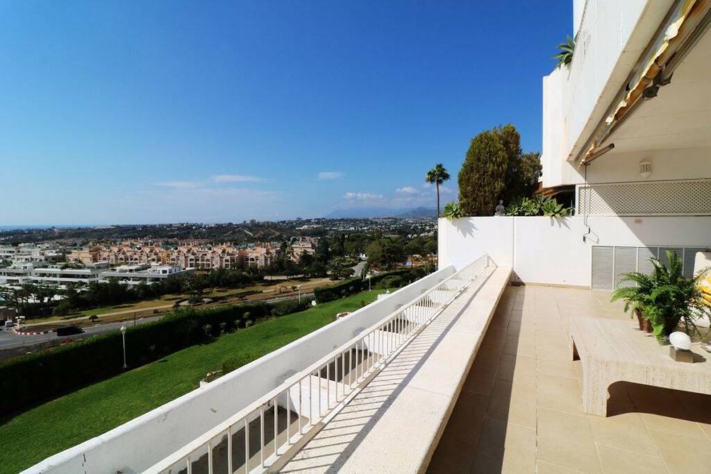 Middle Floor Apartment Marbella Málaga - image 13