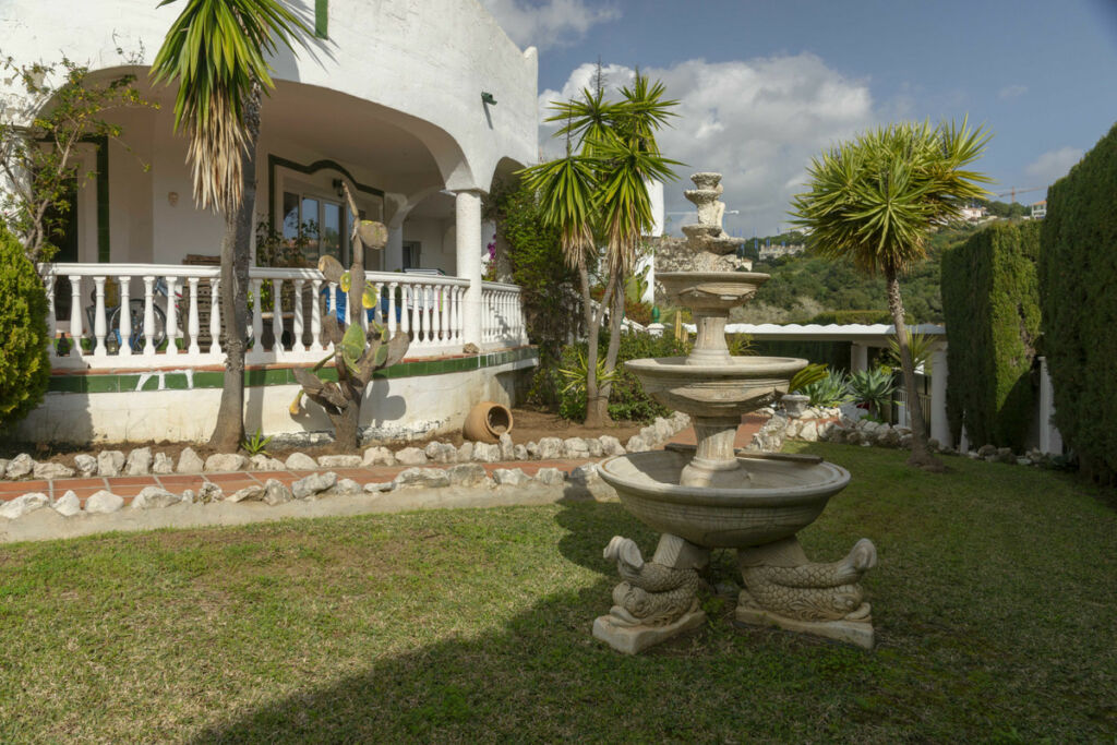 Detached Villa Reserva de Marbella Málaga - image 13