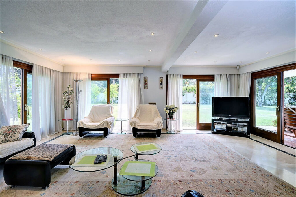 Detached Villa Costalita Málaga - image 14