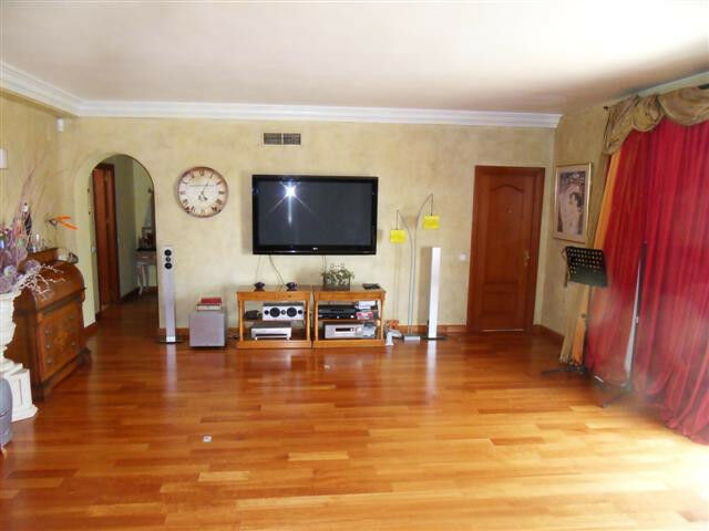 Detached Villa La Quinta Málaga - image 14