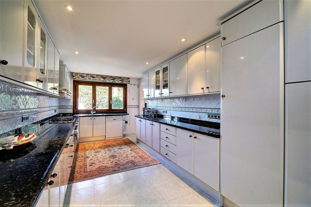 Detached Villa Costalita Málaga - image 15