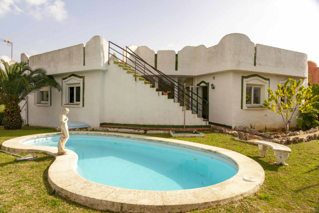 Detached Villa Reserva de Marbella Málaga - image 16