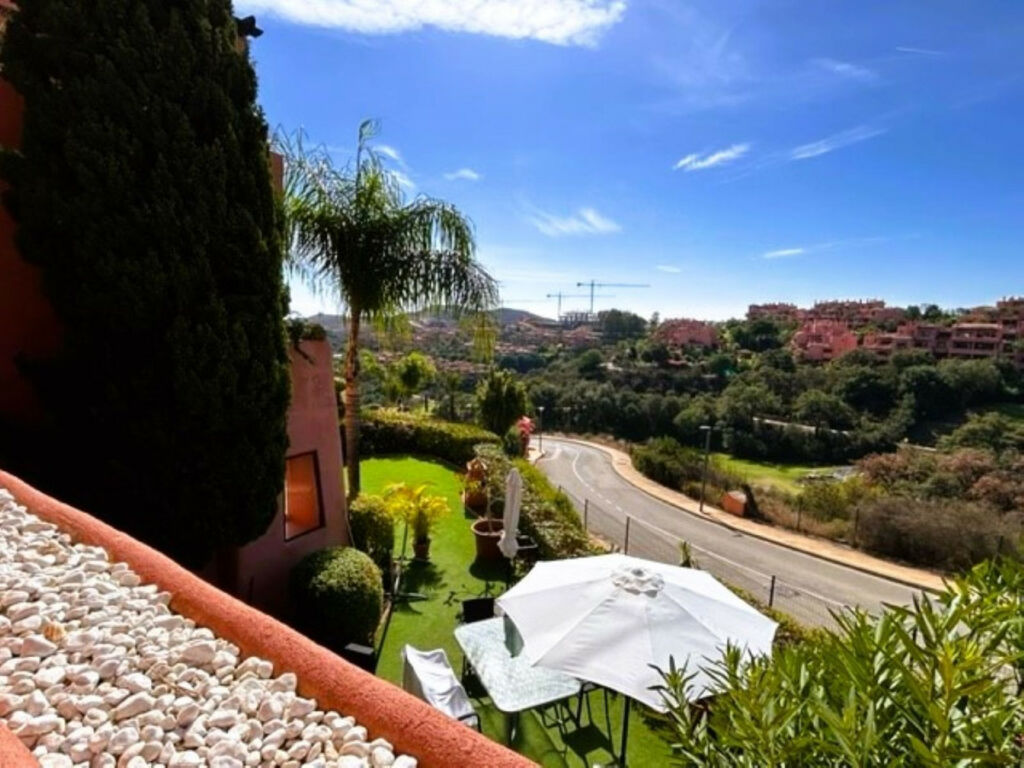 Middle Floor Apartment Ojén Málaga - image 17